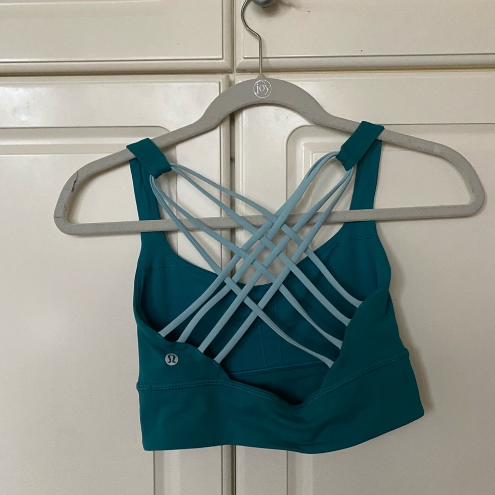 Good condition, Lululemon strappy sports bra
